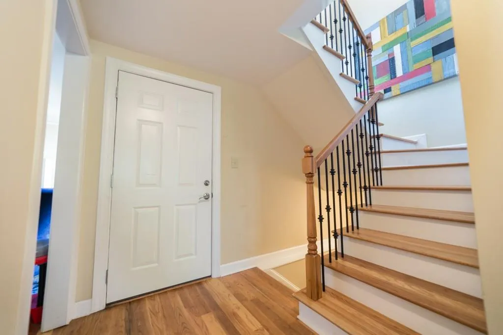 6124 Barfield Road, Atlanta, Georgia 30328, 4 Bedrooms Bedrooms, ,3 BathroomsBathrooms,Residential,Sold,6124 Barfield Road,5846071