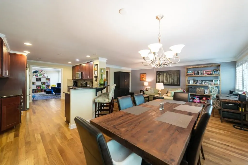 6124 Barfield Road, Atlanta, Georgia 30328, 4 Bedrooms Bedrooms, ,3 BathroomsBathrooms,Residential,Sold,6124 Barfield Road,5846071