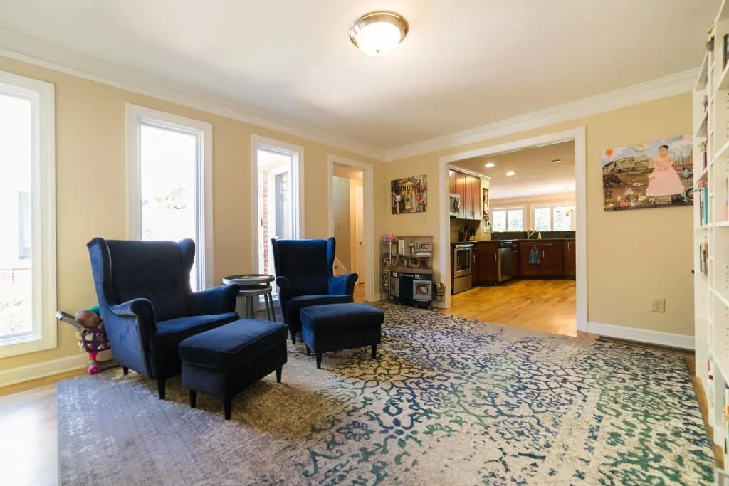 6124 Barfield Road, Atlanta, Georgia 30328, 4 Bedrooms Bedrooms, ,3 BathroomsBathrooms,Residential,Sold,6124 Barfield Road,5846071