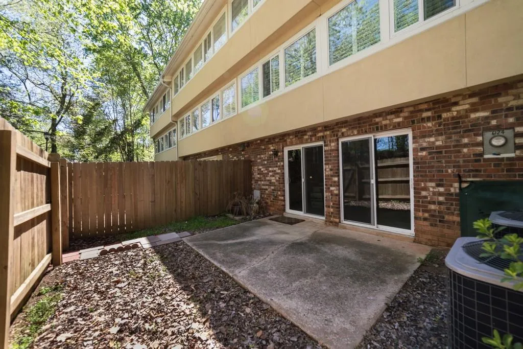 6124 Barfield Road, Atlanta, Georgia 30328, 4 Bedrooms Bedrooms, ,3 BathroomsBathrooms,Residential,Sold,6124 Barfield Road,5846071