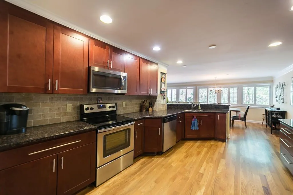 6124 Barfield Road, Atlanta, Georgia 30328, 4 Bedrooms Bedrooms, ,3 BathroomsBathrooms,Residential,Sold,6124 Barfield Road,5846071