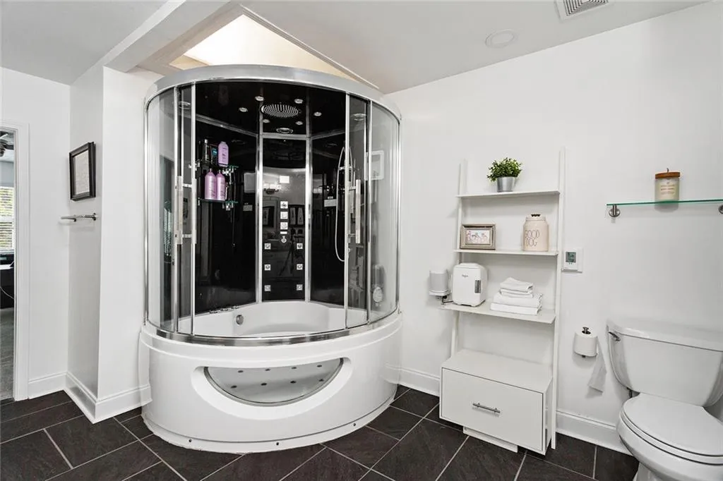 6118 Barfield Road, Atlanta, Georgia 30328, 3 Bedrooms Bedrooms, ,3 BathroomsBathrooms,Residential,Sold,6118 Barfield Road,7048963