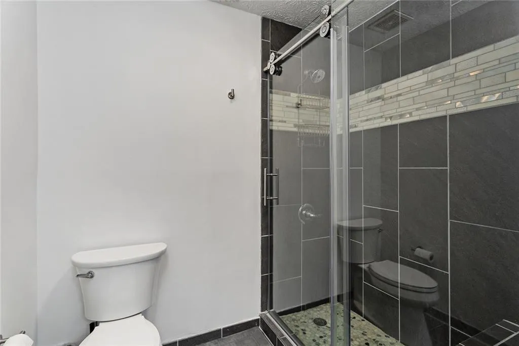 6118 Barfield Road, Atlanta, Georgia 30328, 3 Bedrooms Bedrooms, ,3 BathroomsBathrooms,Residential,Sold,6118 Barfield Road,7048963