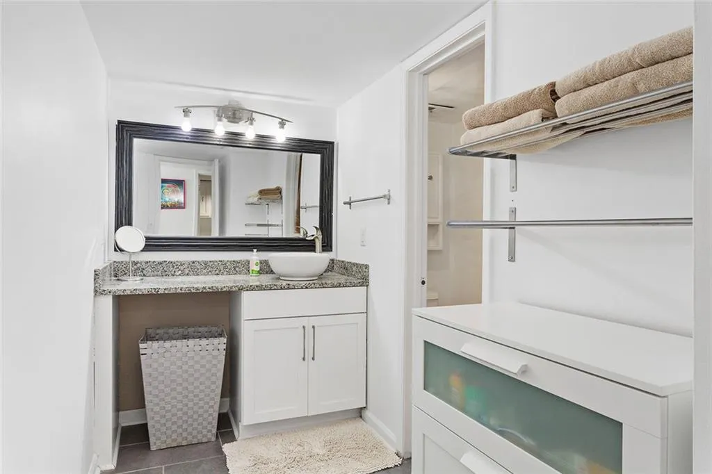 6118 Barfield Road, Atlanta, Georgia 30328, 3 Bedrooms Bedrooms, ,3 BathroomsBathrooms,Residential,Sold,6118 Barfield Road,7048963