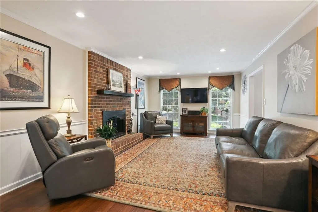 6855 Lisa Lane, Sandy Springs, Georgia 30338, 5 Bedrooms Bedrooms, ,3 BathroomsBathrooms,Residential,Sold,6855 Lisa Lane,7238361