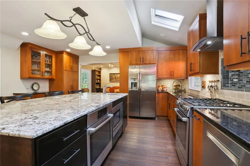 6855 Lisa Lane, Sandy Springs, Georgia 30338, 5 Bedrooms Bedrooms, ,3 BathroomsBathrooms,Residential,Sold,6855 Lisa Lane,7238361