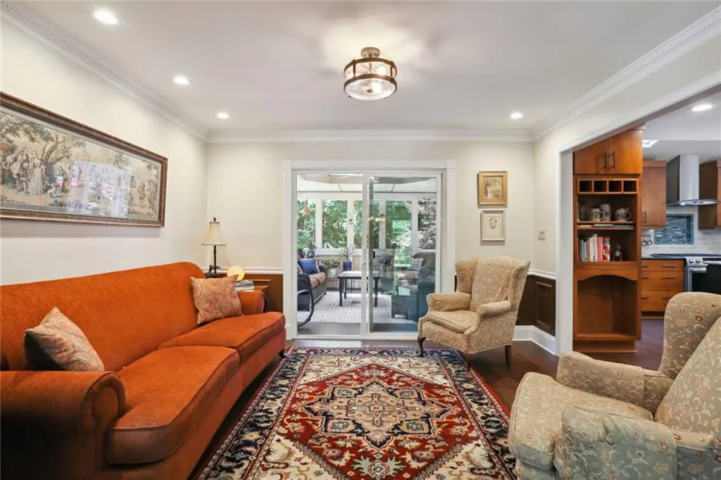 6855 Lisa Lane, Sandy Springs, Georgia 30338, 5 Bedrooms Bedrooms, ,3 BathroomsBathrooms,Residential,Sold,6855 Lisa Lane,7238361