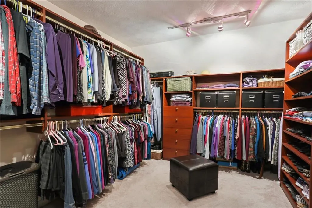 6855 Lisa Lane, Sandy Springs, Georgia 30338, 5 Bedrooms Bedrooms, ,3 BathroomsBathrooms,Residential,Sold,6855 Lisa Lane,7238361