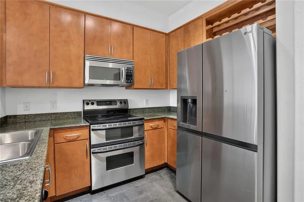 3445 Stratford Road Ne Unit 2306, Atlanta, Georgia 30326, 1 Bedroom Bedrooms, 0 ,1 BathroomBathrooms,Residential,For Sale,3445 Stratford Road Ne Unit 2306,7805101