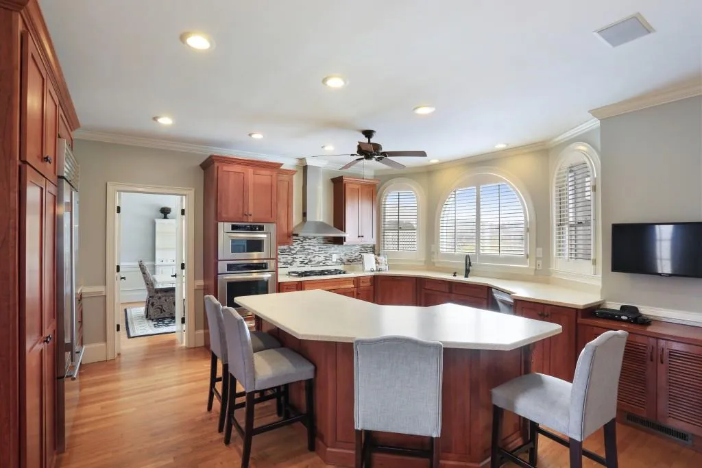 120 Saddleview Run, Sandy Springs, Georgia 30350, 5 Bedrooms Bedrooms, ,5 BathroomsBathrooms,Residential,Sold,120 Saddleview Run,5809444