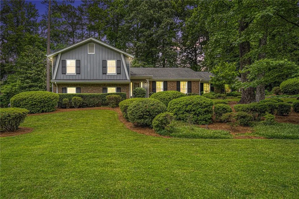 7310 Hunters Branch Drive, Sandy Springs, Georgia 30328, 5 Bedrooms Bedrooms, ,3 BathroomsBathrooms,Residential,Sold,7310 Hunters Branch Drive,7389283 7310 Hunters Branch Drive, Sandy Springs, Georgia 30328, 5 Bedrooms Bedrooms, ,3 BathroomsBathrooms,Residential,Sold,7310 Hunters Branch Drive,7389283