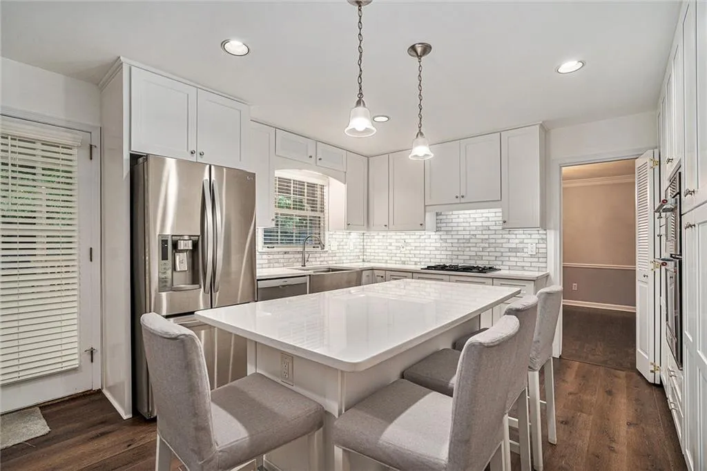 7310 Hunters Branch Drive, Sandy Springs, Georgia 30328, 5 Bedrooms Bedrooms, ,3 BathroomsBathrooms,Residential,Sold,7310 Hunters Branch Drive,7389283 7310 Hunters Branch Drive, Sandy Springs, Georgia 30328, 5 Bedrooms Bedrooms, ,3 BathroomsBathrooms,Residential,Sold,7310 Hunters Branch Drive,7389283