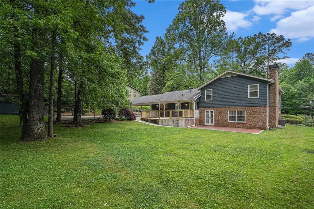 7310 Hunters Branch Drive, Sandy Springs, Georgia 30328, 5 Bedrooms Bedrooms, ,3 BathroomsBathrooms,Residential,Sold,7310 Hunters Branch Drive,7389283 7310 Hunters Branch Drive, Sandy Springs, Georgia 30328, 5 Bedrooms Bedrooms, ,3 BathroomsBathrooms,Residential,Sold,7310 Hunters Branch Drive,7389283