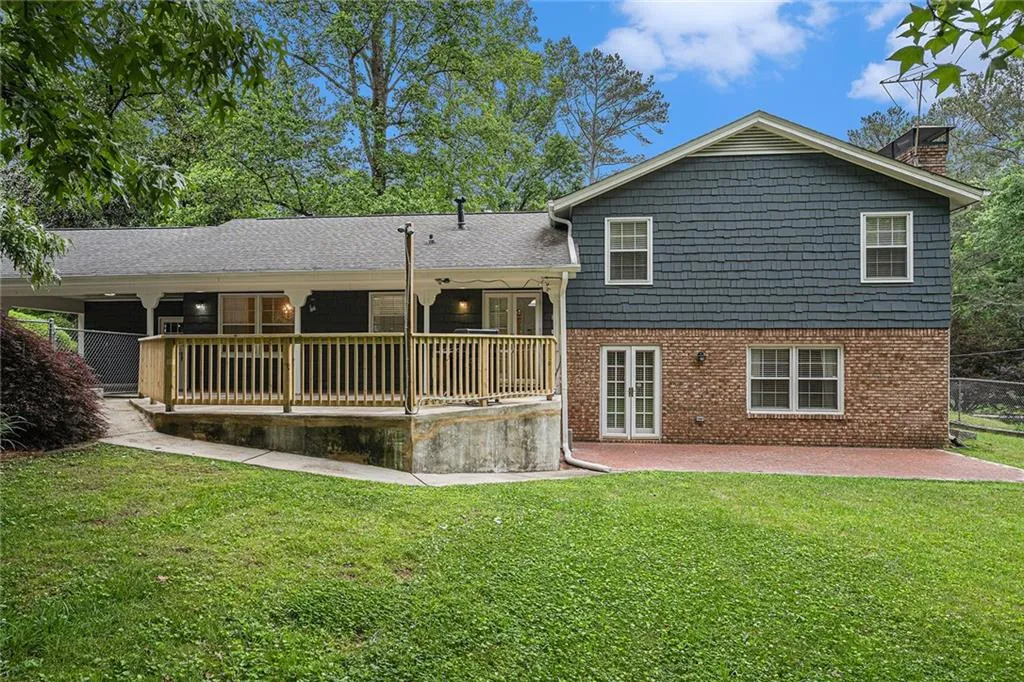 7310 Hunters Branch Drive, Sandy Springs, Georgia 30328, 5 Bedrooms Bedrooms, ,3 BathroomsBathrooms,Residential,Sold,7310 Hunters Branch Drive,7389283 7310 Hunters Branch Drive, Sandy Springs, Georgia 30328, 5 Bedrooms Bedrooms, ,3 BathroomsBathrooms,Residential,Sold,7310 Hunters Branch Drive,7389283