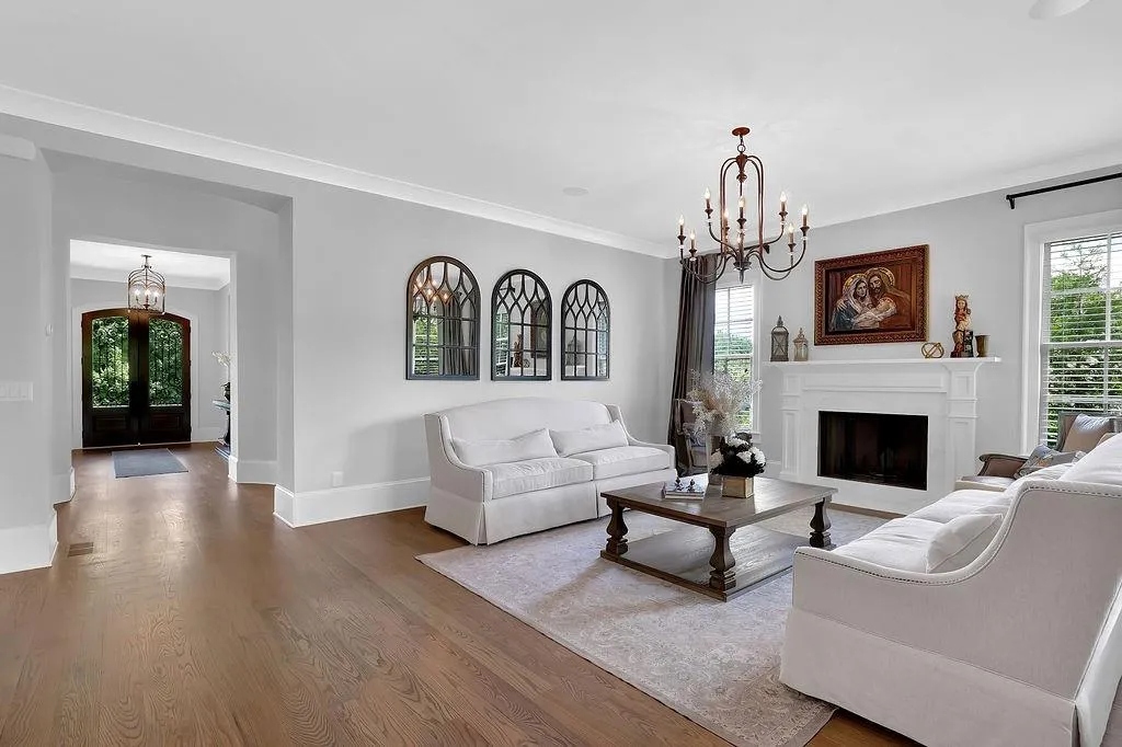 3830 Teesdale Court, Sandy Springs, Georgia 30350, 7 Bedrooms Bedrooms, ,7 BathroomsBathrooms,Residential,Sold,3830 Teesdale Court,7426302