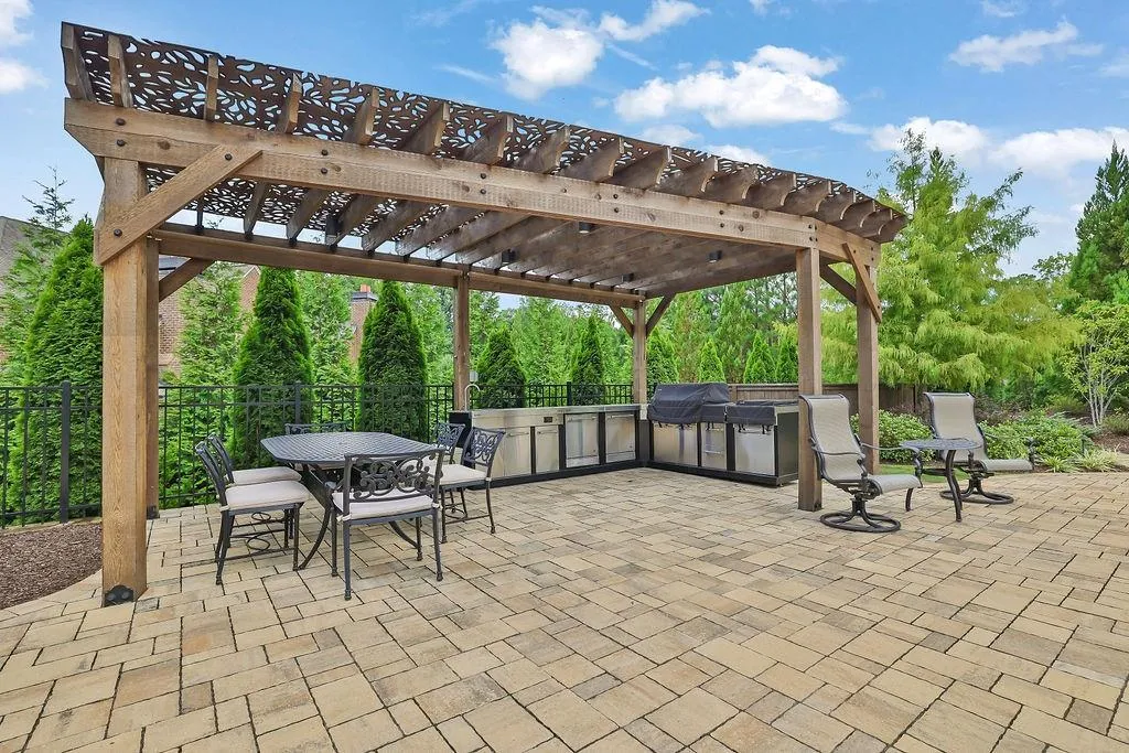 3830 Teesdale Court, Sandy Springs, Georgia 30350, 7 Bedrooms Bedrooms, ,7 BathroomsBathrooms,Residential,Sold,3830 Teesdale Court,7426302
