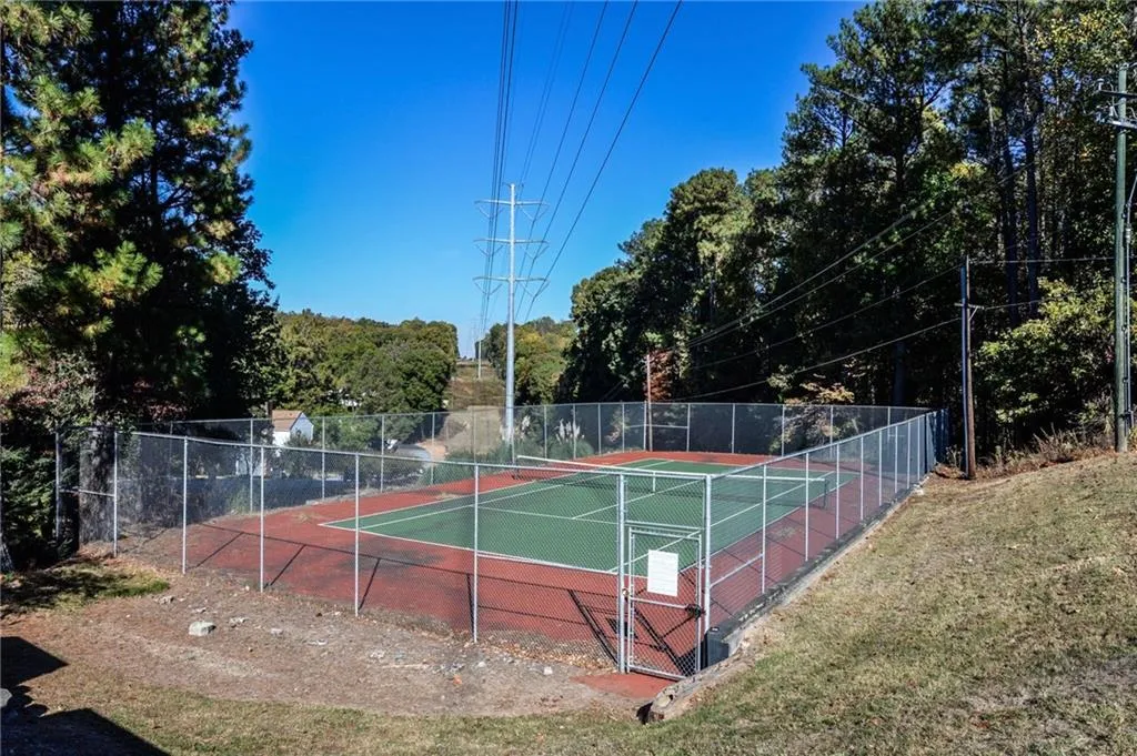 7078 Stonington Drive, Sandy Springs, Georgia 30328, 3 Bedrooms Bedrooms, ,2 BathroomsBathrooms,Residential,Sold,7078 Stonington Drive,5771328