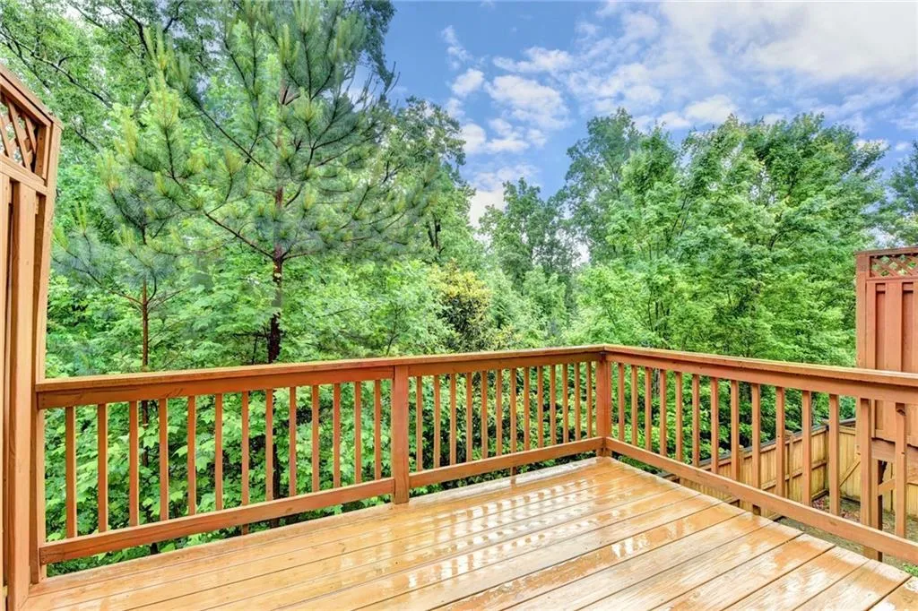 8065 Glisten Avenue, Sandy Springs, Georgia 30328, 3 Bedrooms Bedrooms, ,2 BathroomsBathrooms,Residential,Sold,8065 Glisten Avenue,6550814