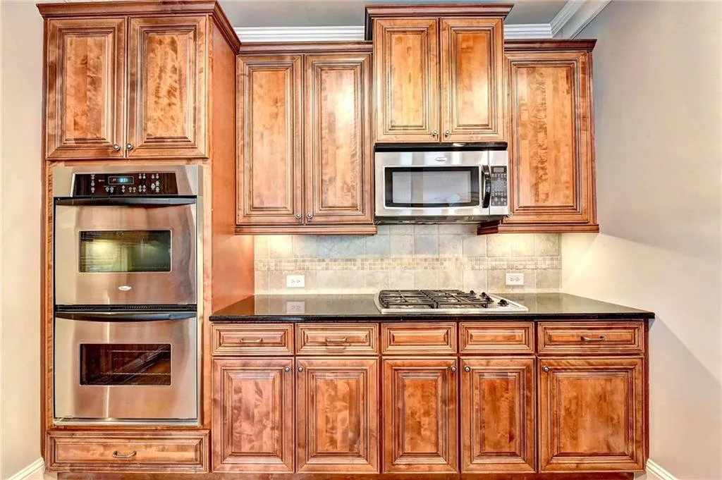 8065 Glisten Avenue, Sandy Springs, Georgia 30328, 3 Bedrooms Bedrooms, ,2 BathroomsBathrooms,Residential,Sold,8065 Glisten Avenue,6550814