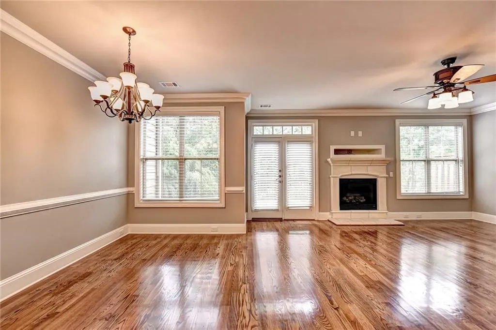 8065 Glisten Avenue, Sandy Springs, Georgia 30328, 3 Bedrooms Bedrooms, ,2 BathroomsBathrooms,Residential,Sold,8065 Glisten Avenue,6550814