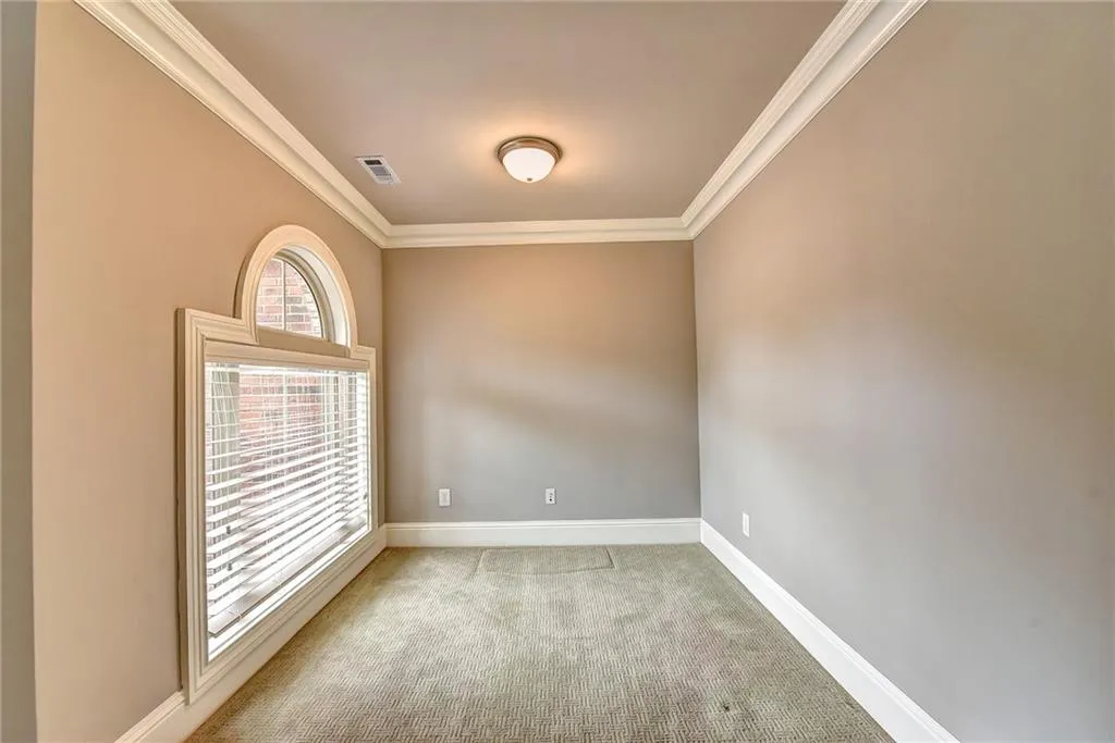 8065 Glisten Avenue, Sandy Springs, Georgia 30328, 3 Bedrooms Bedrooms, ,2 BathroomsBathrooms,Residential,Sold,8065 Glisten Avenue,6550814