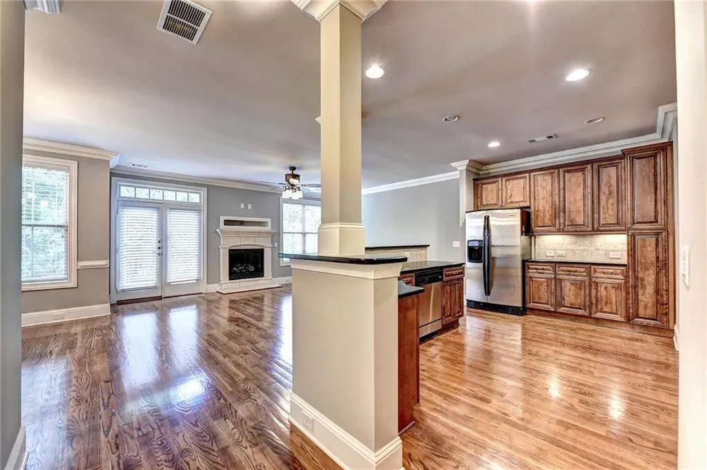 8065 Glisten Avenue, Sandy Springs, Georgia 30328, 3 Bedrooms Bedrooms, ,2 BathroomsBathrooms,Residential,Sold,8065 Glisten Avenue,6550814