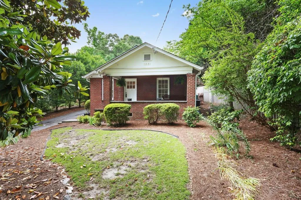 1251 Sylvan Circle Ne, Brookhaven, Georgia 30319, 2 Bedrooms Bedrooms, ,1 BathroomBathrooms,Residential,Sold,1251 Sylvan Circle Ne,5851762