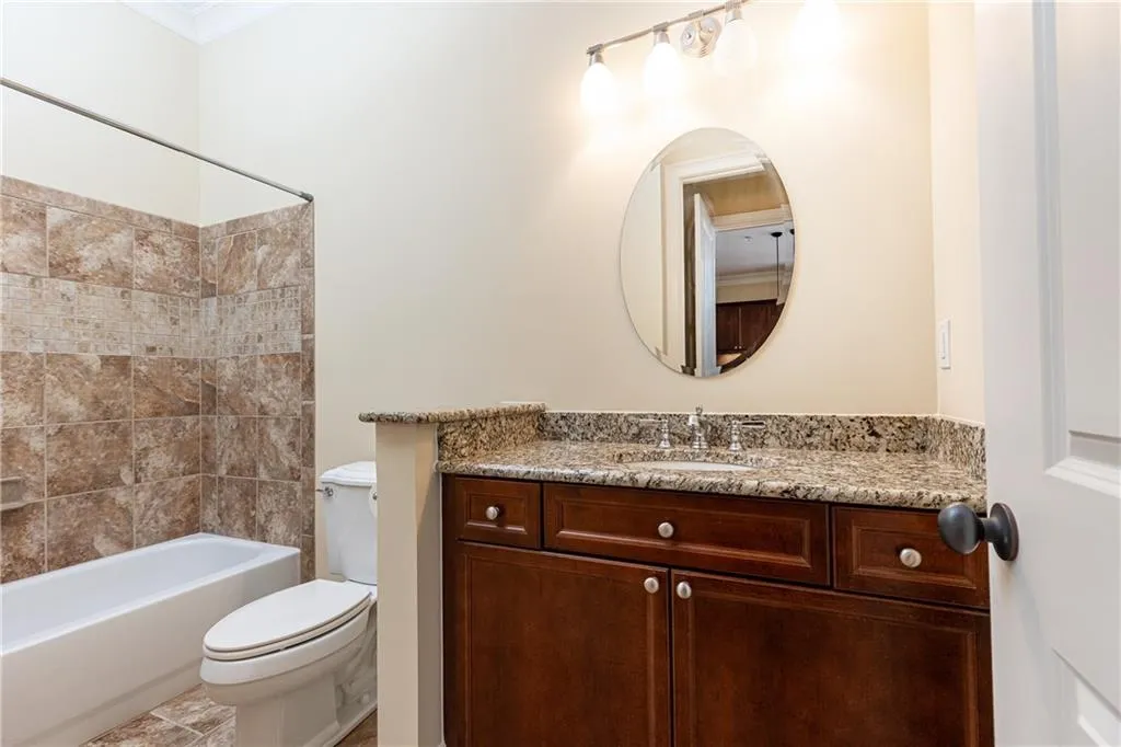 3635 E Paces Circle Ne Unit 1311, Atlanta, Georgia 30326, 2 Bedrooms Bedrooms, ,2 BathroomsBathrooms,Residential,For Sale,3635 E Paces Circle Ne Unit 1311,7649529