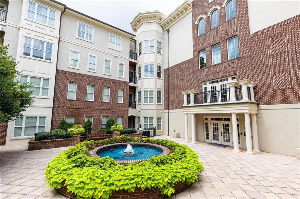 3635 E Paces Circle Ne Unit 1311, Atlanta, Georgia 30326, 2 Bedrooms Bedrooms, ,2 BathroomsBathrooms,Residential,For Sale,3635 E Paces Circle Ne Unit 1311,7649529