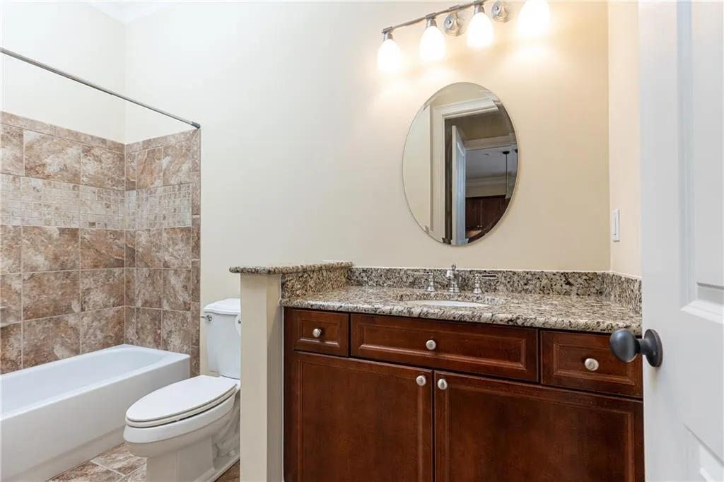 3635 E Paces Circle Ne Unit 1311, Atlanta, Georgia 30326, 2 Bedrooms Bedrooms, ,2 BathroomsBathrooms,Residential,For Sale,3635 E Paces Circle Ne Unit 1311,7649529