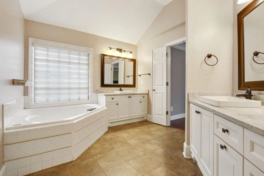 6490 Glen Oaks Lane, Sandy Springs, Georgia 30328, 5 Bedrooms Bedrooms, ,4 BathroomsBathrooms,Residential,Sold,6490 Glen Oaks Lane,6842661 6490 Glen Oaks Lane, Sandy Springs, Georgia 30328, 5 Bedrooms Bedrooms, ,4 BathroomsBathrooms,Residential,Sold,6490 Glen Oaks Lane,6842661