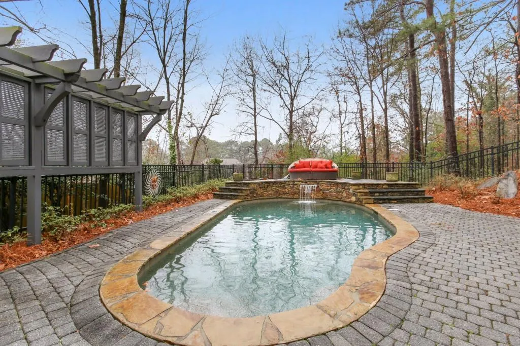 6490 Glen Oaks Lane, Sandy Springs, Georgia 30328, 5 Bedrooms Bedrooms, ,4 BathroomsBathrooms,Residential,Sold,6490 Glen Oaks Lane,6842661 6490 Glen Oaks Lane, Sandy Springs, Georgia 30328, 5 Bedrooms Bedrooms, ,4 BathroomsBathrooms,Residential,Sold,6490 Glen Oaks Lane,6842661