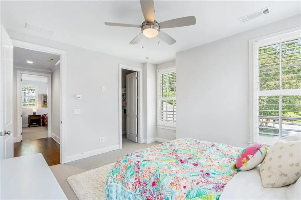 4698 E Conway Drive Nw, Atlanta, Georgia 30327, 6 Bedrooms Bedrooms, ,5 BathroomsBathrooms,Residential,Sold,4698 E Conway Drive Nw,7070446