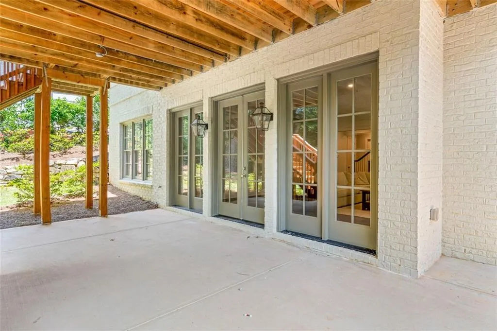 4698 E Conway Drive Nw, Atlanta, Georgia 30327, 6 Bedrooms Bedrooms, ,5 BathroomsBathrooms,Residential,Sold,4698 E Conway Drive Nw,7070446