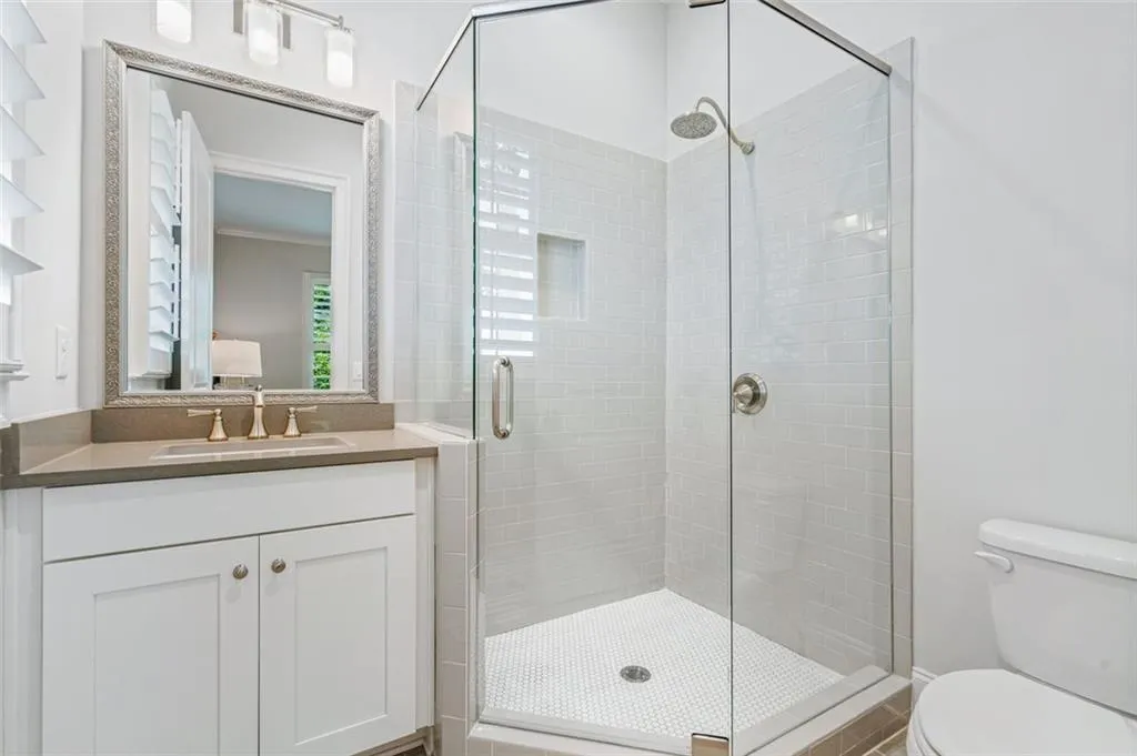 4698 E Conway Drive Nw, Atlanta, Georgia 30327, 6 Bedrooms Bedrooms, ,5 BathroomsBathrooms,Residential,Sold,4698 E Conway Drive Nw,7070446