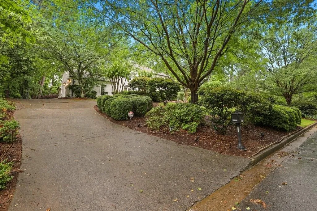 355 Kelson Drive Nw, Atlanta, Georgia 30327, 5 Bedrooms Bedrooms, ,5 BathroomsBathrooms,Residential,Sold,355 Kelson Drive Nw,6883058