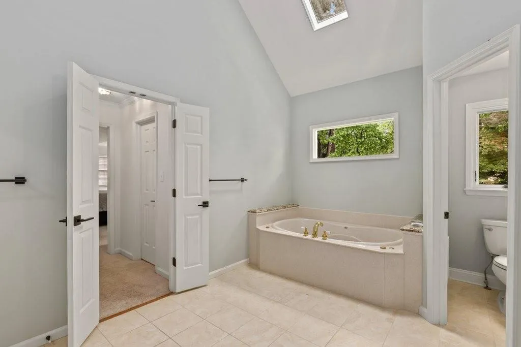 355 Kelson Drive Nw, Atlanta, Georgia 30327, 5 Bedrooms Bedrooms, ,5 BathroomsBathrooms,Residential,Sold,355 Kelson Drive Nw,6883058