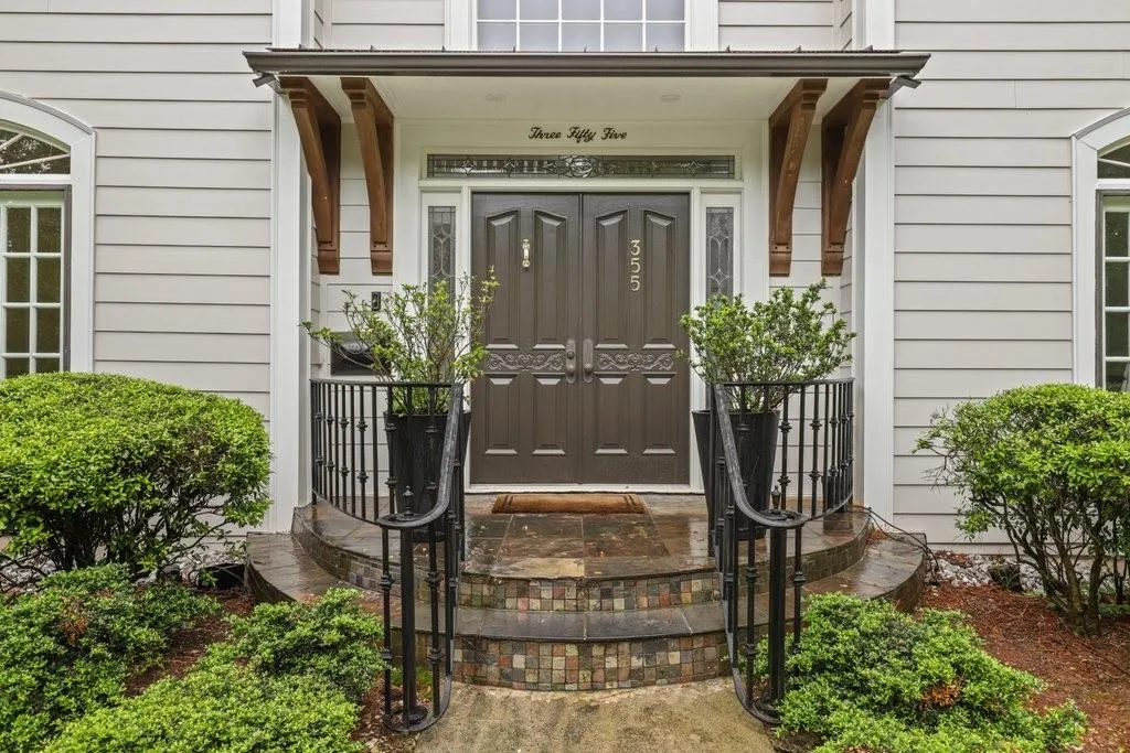 355 Kelson Drive Nw, Atlanta, Georgia 30327, 5 Bedrooms Bedrooms, ,5 BathroomsBathrooms,Residential,Sold,355 Kelson Drive Nw,6883058