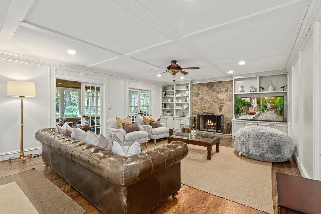355 Kelson Drive Nw, Atlanta, Georgia 30327, 5 Bedrooms Bedrooms, ,5 BathroomsBathrooms,Residential,Sold,355 Kelson Drive Nw,6883058