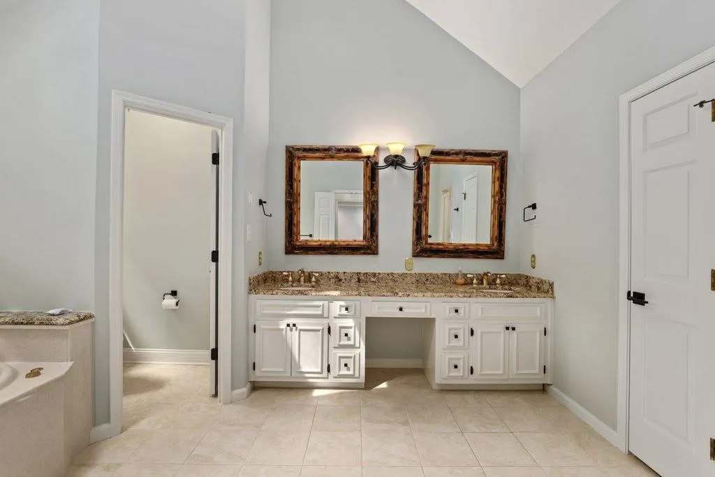 355 Kelson Drive Nw, Atlanta, Georgia 30327, 5 Bedrooms Bedrooms, ,5 BathroomsBathrooms,Residential,Sold,355 Kelson Drive Nw,6883058