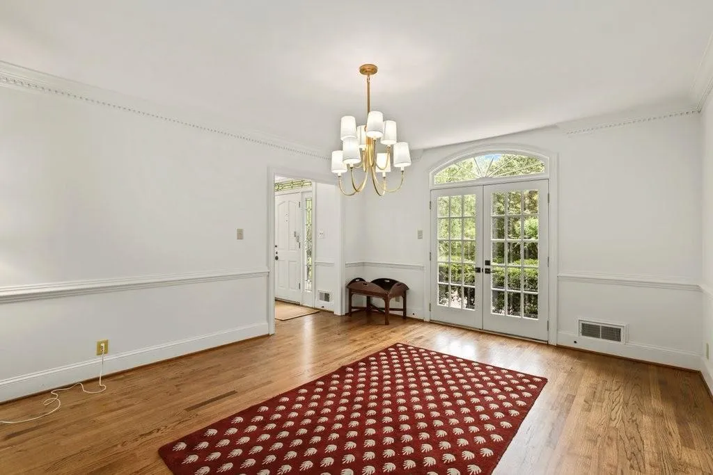 355 Kelson Drive Nw, Atlanta, Georgia 30327, 5 Bedrooms Bedrooms, ,5 BathroomsBathrooms,Residential,Sold,355 Kelson Drive Nw,6883058