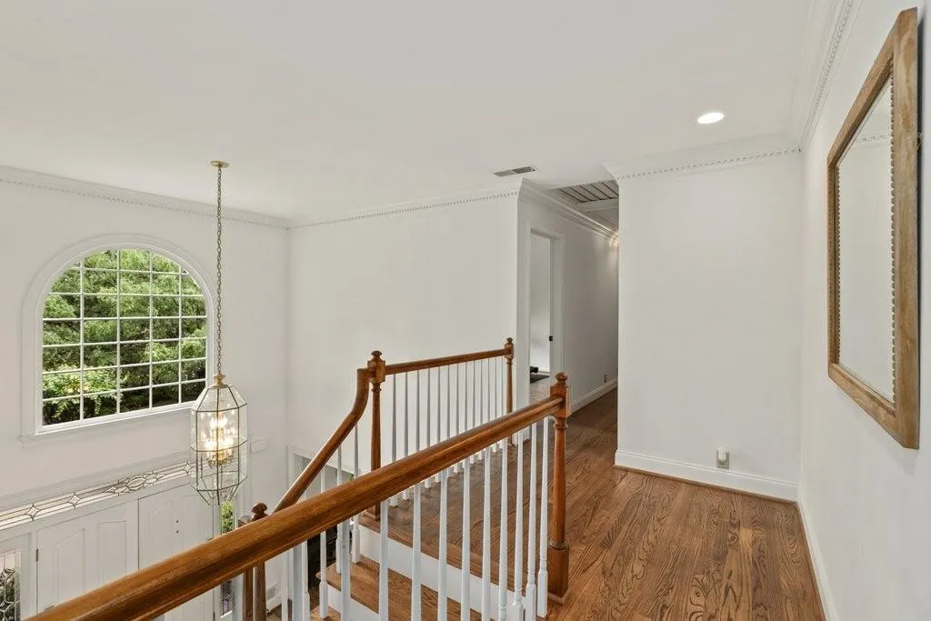 355 Kelson Drive Nw, Atlanta, Georgia 30327, 5 Bedrooms Bedrooms, ,5 BathroomsBathrooms,Residential,Sold,355 Kelson Drive Nw,6883058