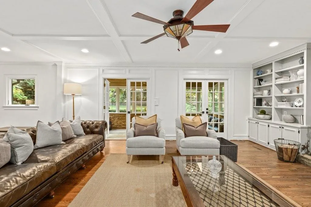 355 Kelson Drive Nw, Atlanta, Georgia 30327, 5 Bedrooms Bedrooms, ,5 BathroomsBathrooms,Residential,Sold,355 Kelson Drive Nw,6883058