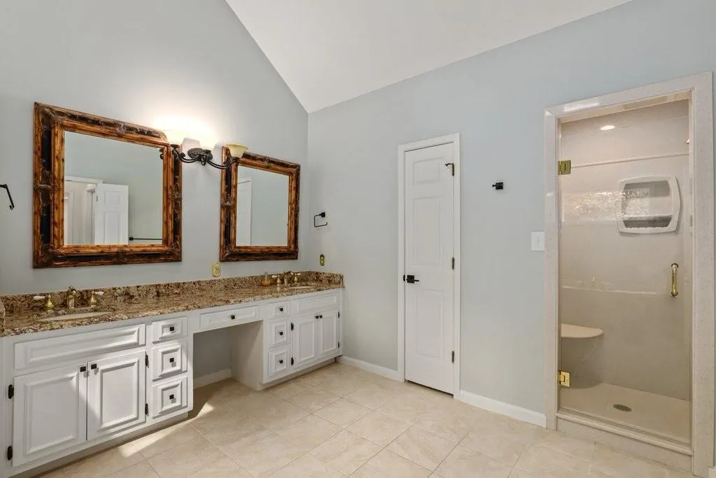 355 Kelson Drive Nw, Atlanta, Georgia 30327, 5 Bedrooms Bedrooms, ,5 BathroomsBathrooms,Residential,Sold,355 Kelson Drive Nw,6883058