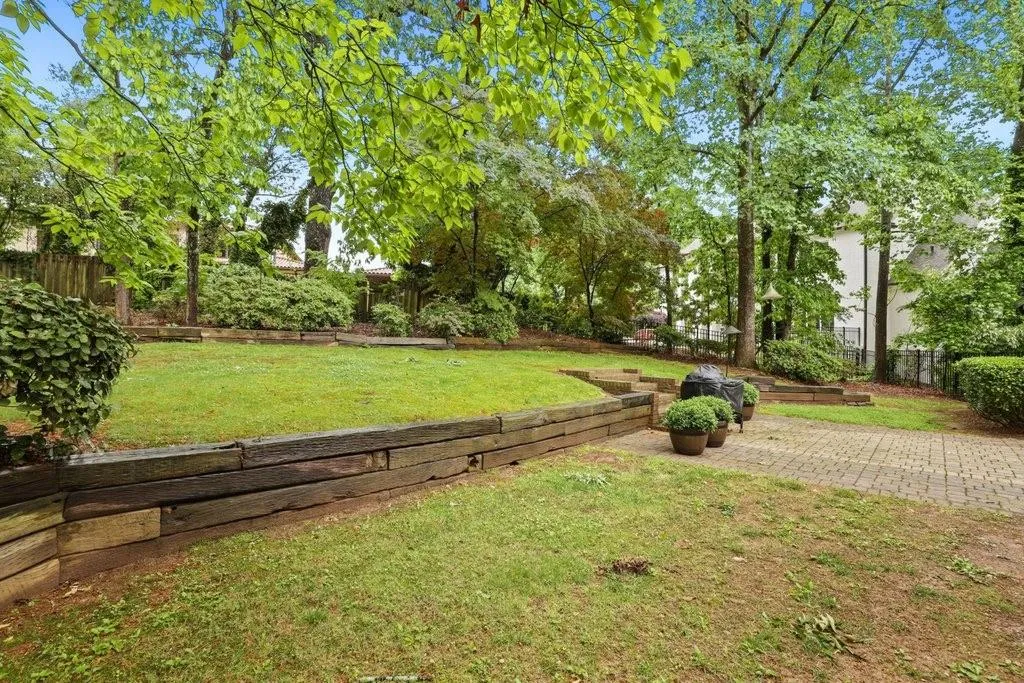 355 Kelson Drive Nw, Atlanta, Georgia 30327, 5 Bedrooms Bedrooms, ,5 BathroomsBathrooms,Residential,Sold,355 Kelson Drive Nw,6883058