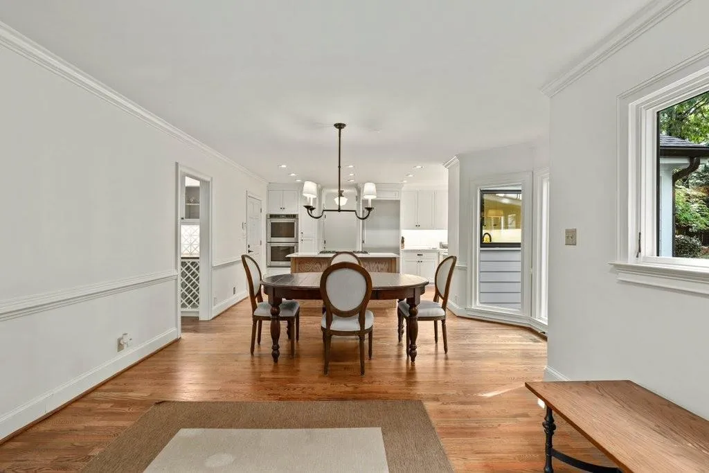 355 Kelson Drive Nw, Atlanta, Georgia 30327, 5 Bedrooms Bedrooms, ,5 BathroomsBathrooms,Residential,Sold,355 Kelson Drive Nw,6883058