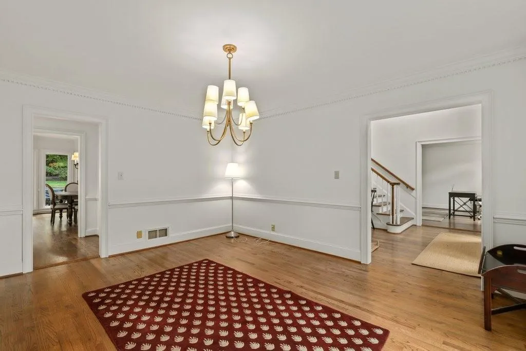 355 Kelson Drive Nw, Atlanta, Georgia 30327, 5 Bedrooms Bedrooms, ,5 BathroomsBathrooms,Residential,Sold,355 Kelson Drive Nw,6883058