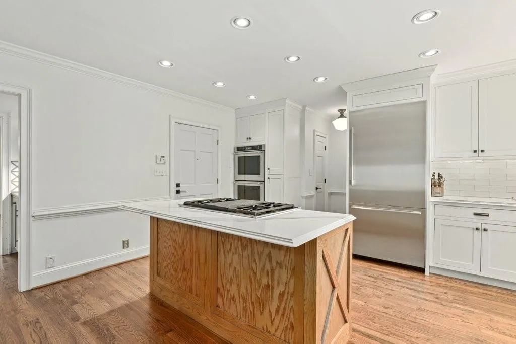 355 Kelson Drive Nw, Atlanta, Georgia 30327, 5 Bedrooms Bedrooms, ,5 BathroomsBathrooms,Residential,Sold,355 Kelson Drive Nw,6883058