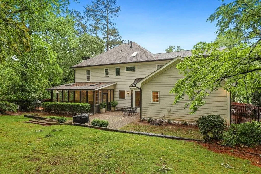 355 Kelson Drive Nw, Atlanta, Georgia 30327, 5 Bedrooms Bedrooms, ,5 BathroomsBathrooms,Residential,Sold,355 Kelson Drive Nw,6883058