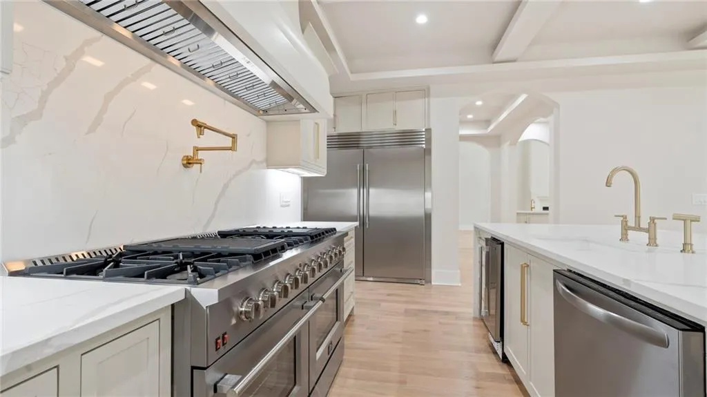 1694 Harts Mill Road Ne, Brookhaven, Georgia 30319, 8 Bedrooms Bedrooms, 0 ,7 BathroomsBathrooms,Residential,For Sale,1694 Harts Mill Road Ne,7702097